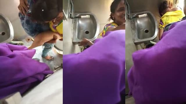 Desi Village Lovers – Hard Train Toilet Sex Viral
